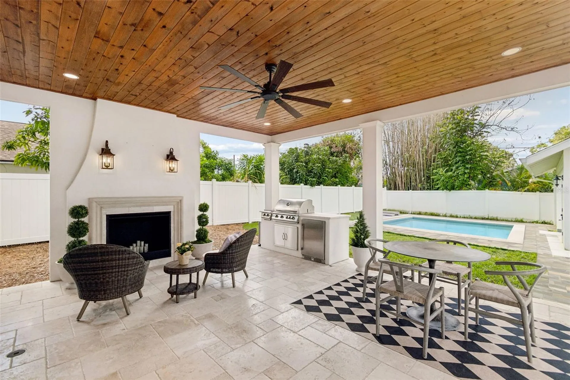 706 W Peninsular Street Tampa FL 33603