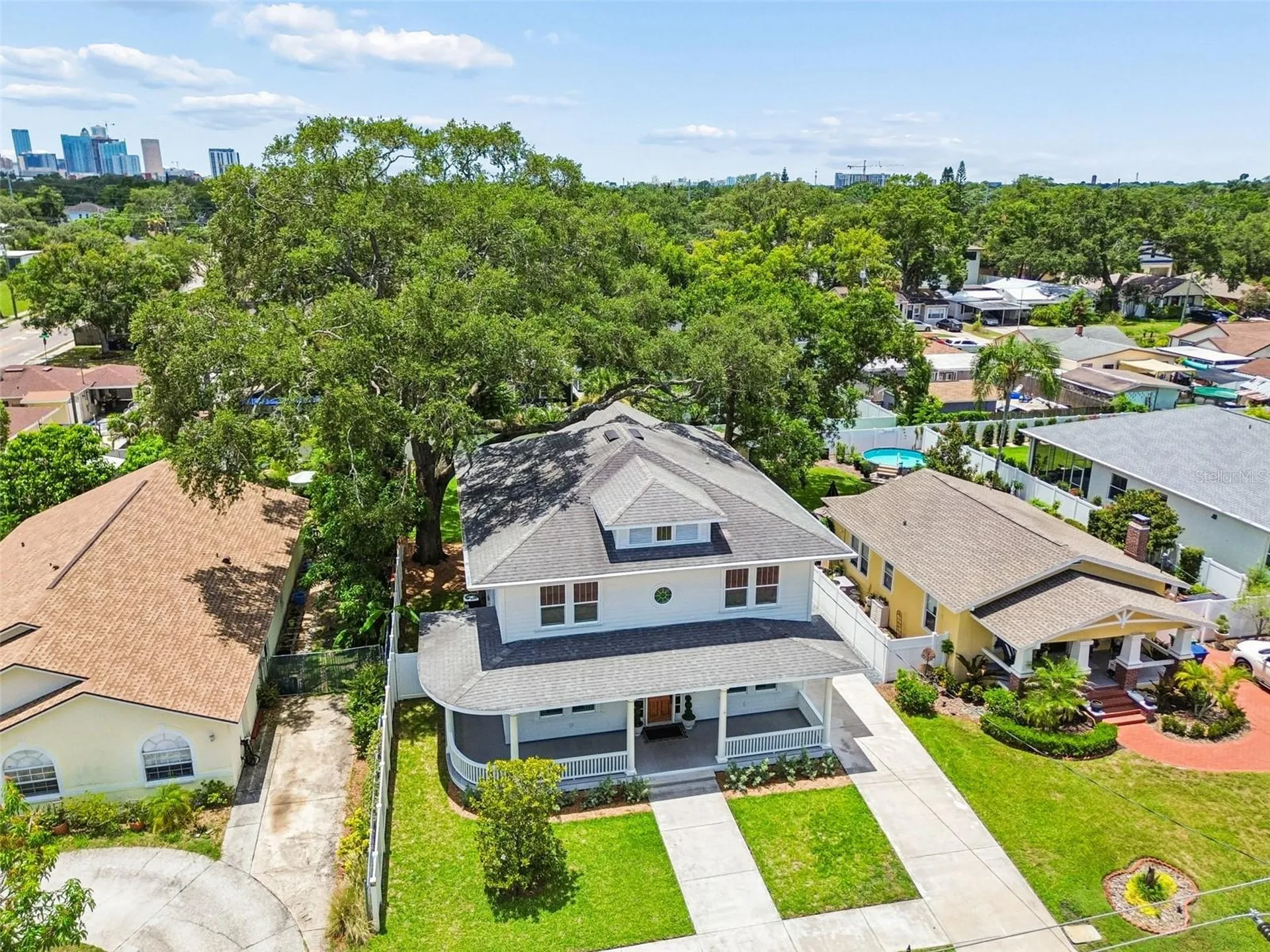 706 W Peninsular Street Tampa FL 33603
