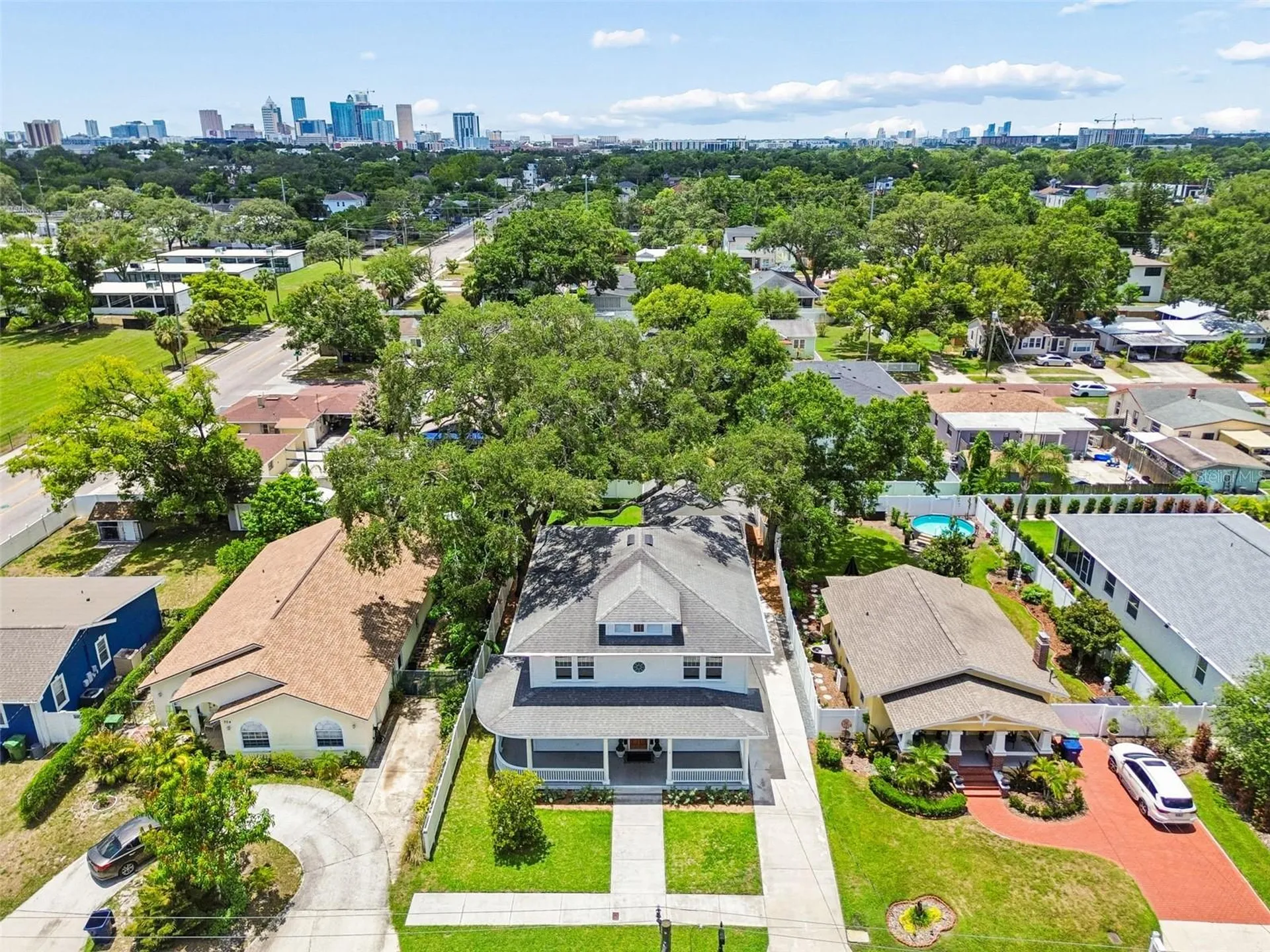 706 W Peninsular Street Tampa FL 33603