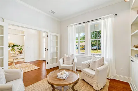 706 W Peninsular Street Tampa FL 33603