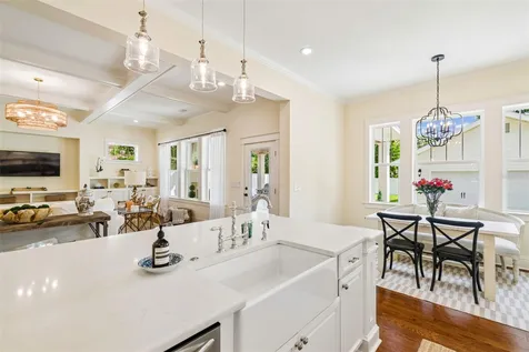 706 W Peninsular Street Tampa FL 33603