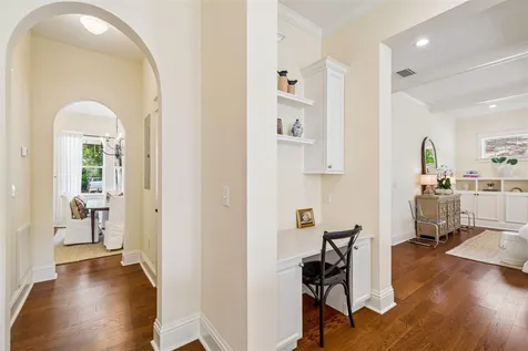 706 W Peninsular Street Tampa FL 33603