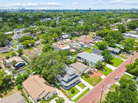 706 W Peninsular Street Tampa FL 33603