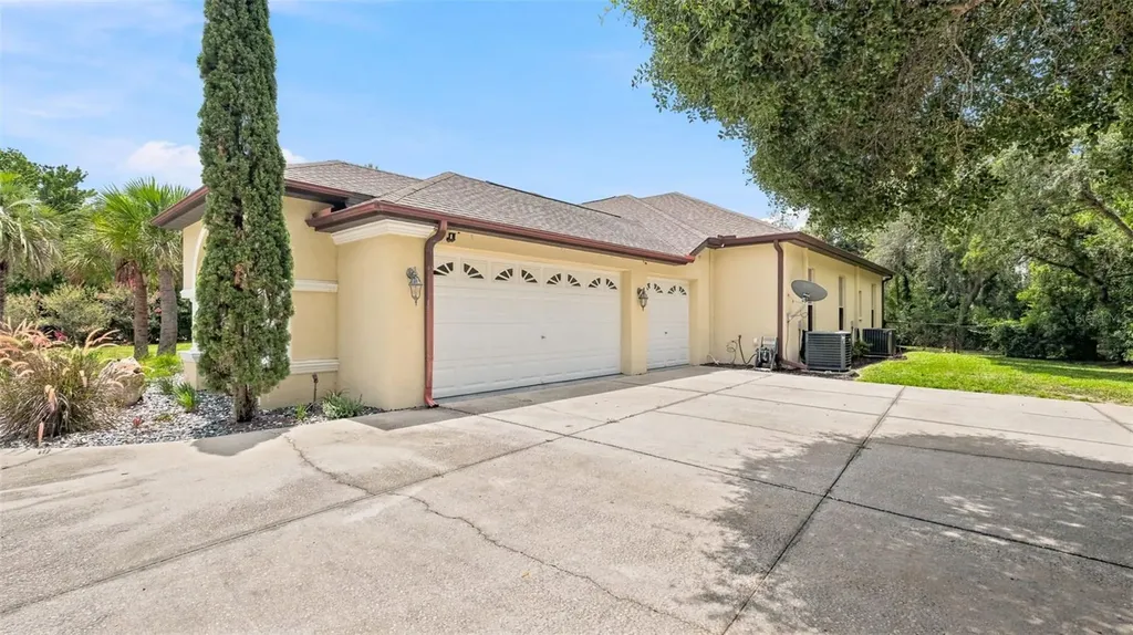 10400 Ramble Ridge Court Weeki Wachee FL 34613