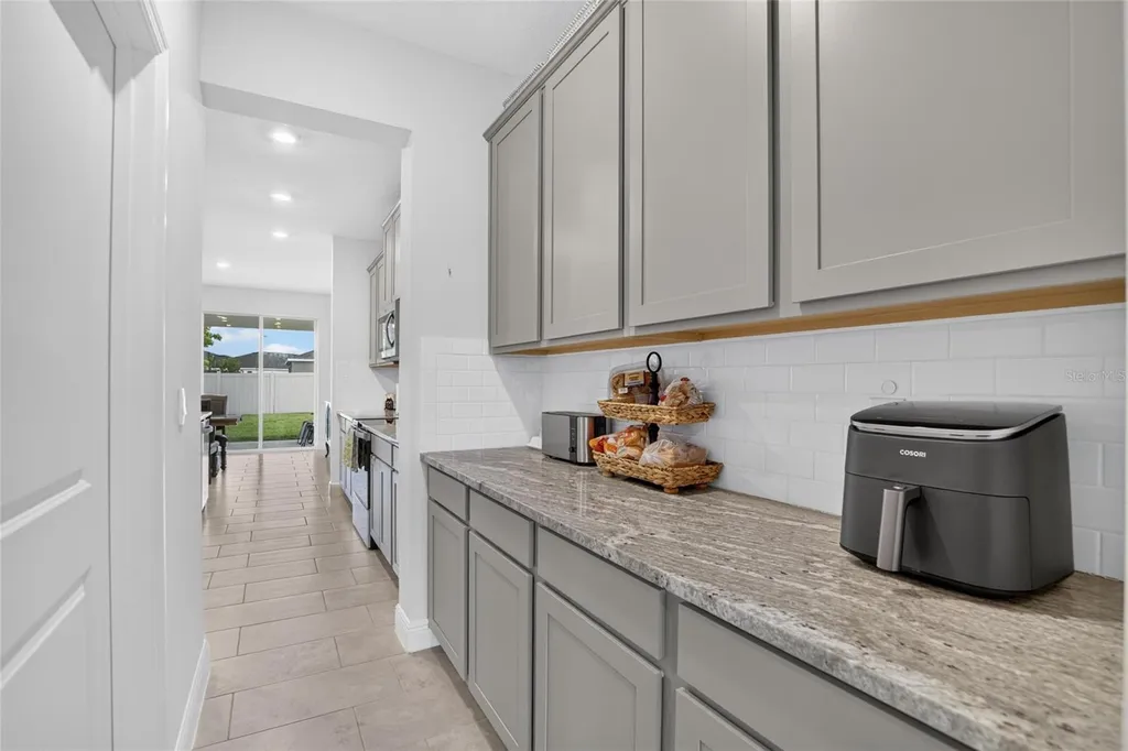 5633 Hawks Cay Street Apollo Beach FL 33572