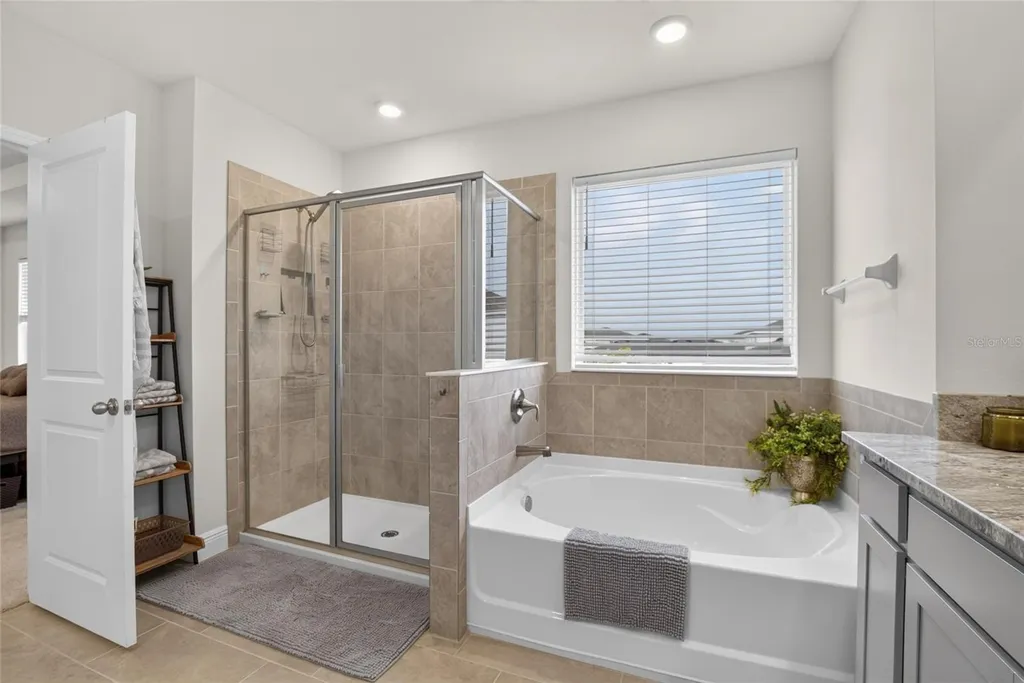5633 Hawks Cay Street Apollo Beach FL 33572