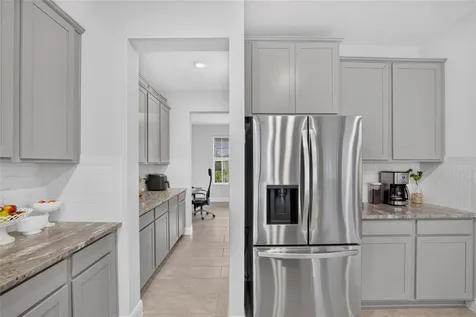 5633 Hawks Cay Street Apollo Beach FL 33572