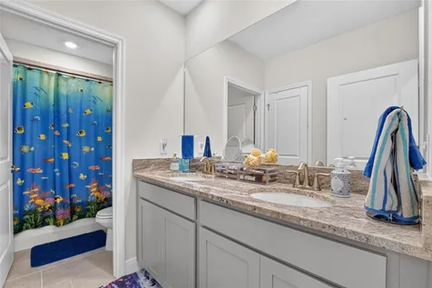 5633 Hawks Cay Street Apollo Beach FL 33572