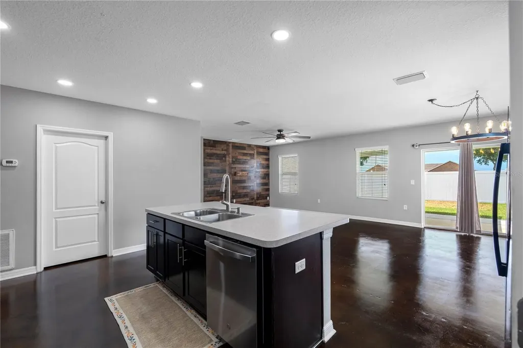 3518 San Moise Place Plant City FL 33567