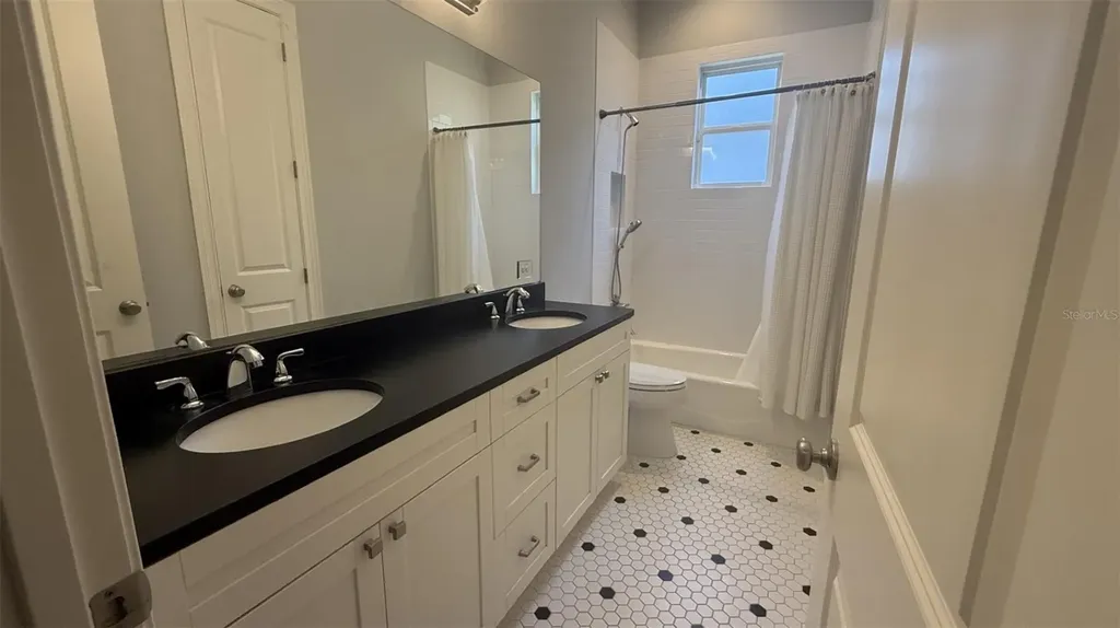 636 SW 128th Terrace Newberry FL 32669