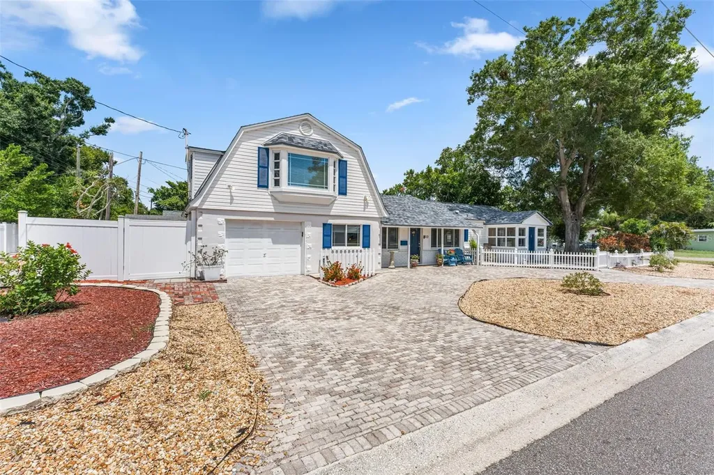 601 45th Street N St Petersburg FL 33713