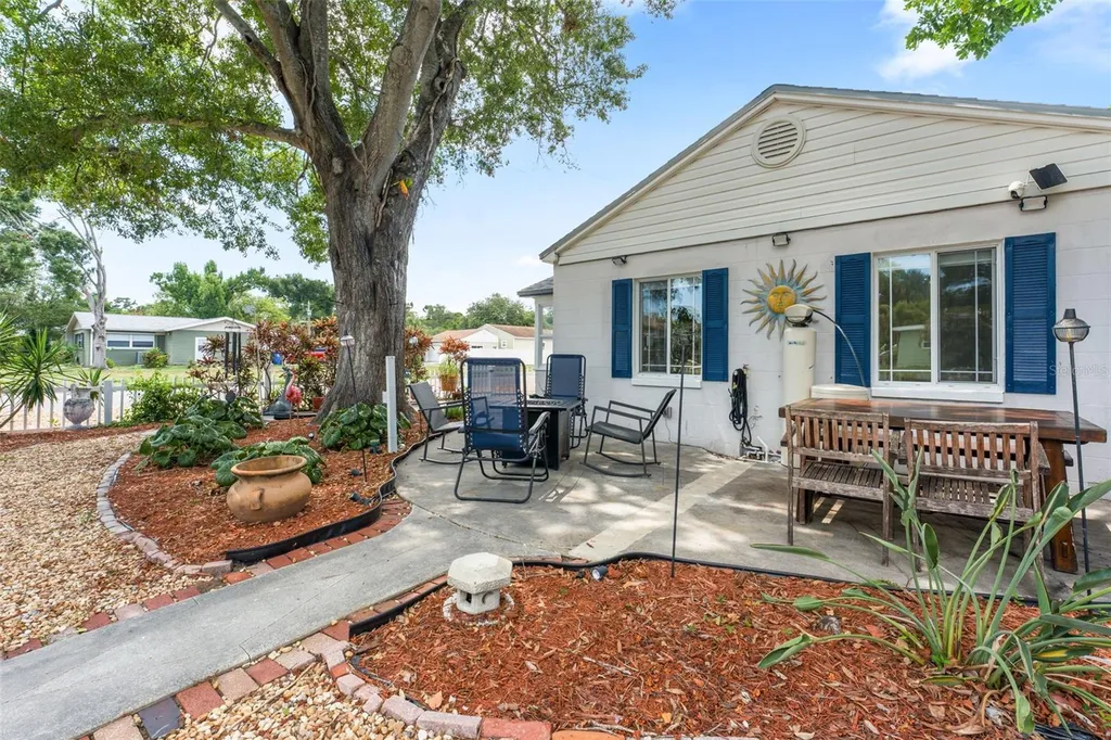 601 45th Street N St Petersburg FL 33713