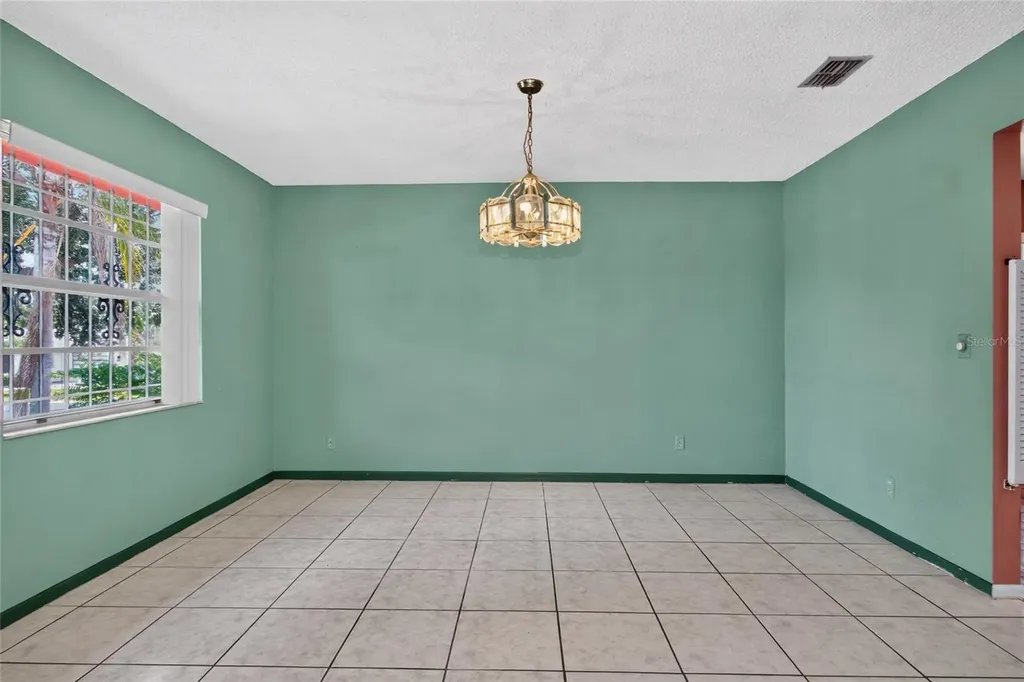 3101 Buttercup Street Seffner FL 33584