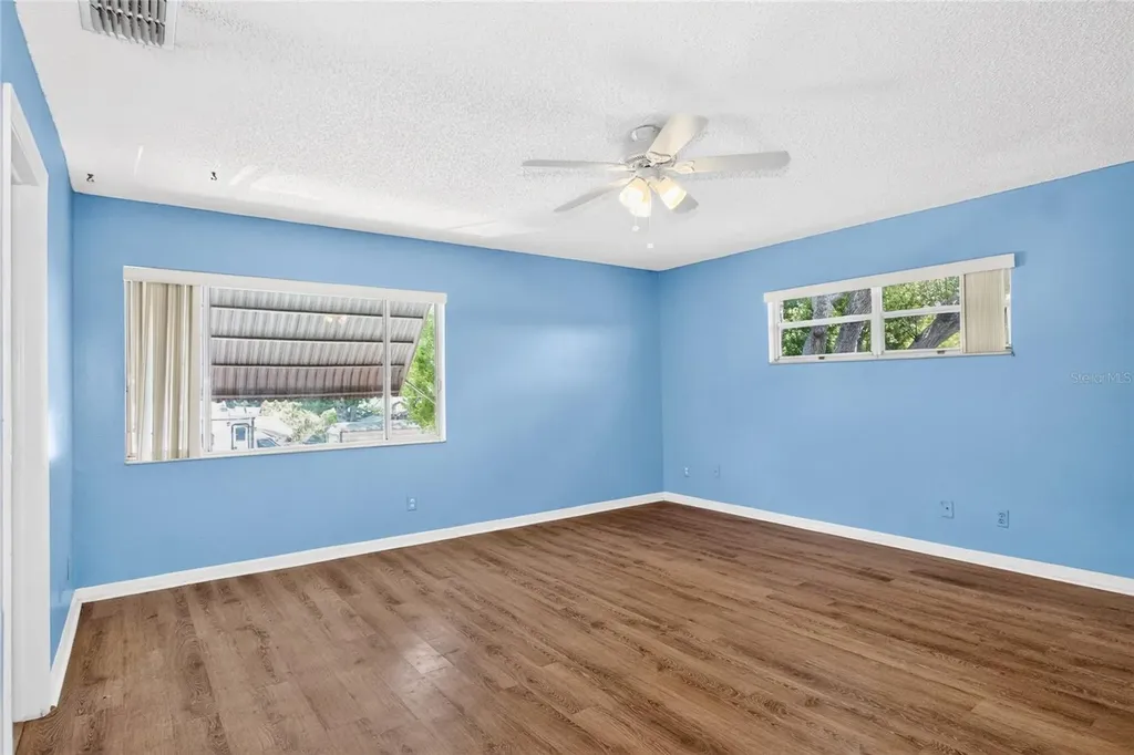 3101 Buttercup Street Seffner FL 33584