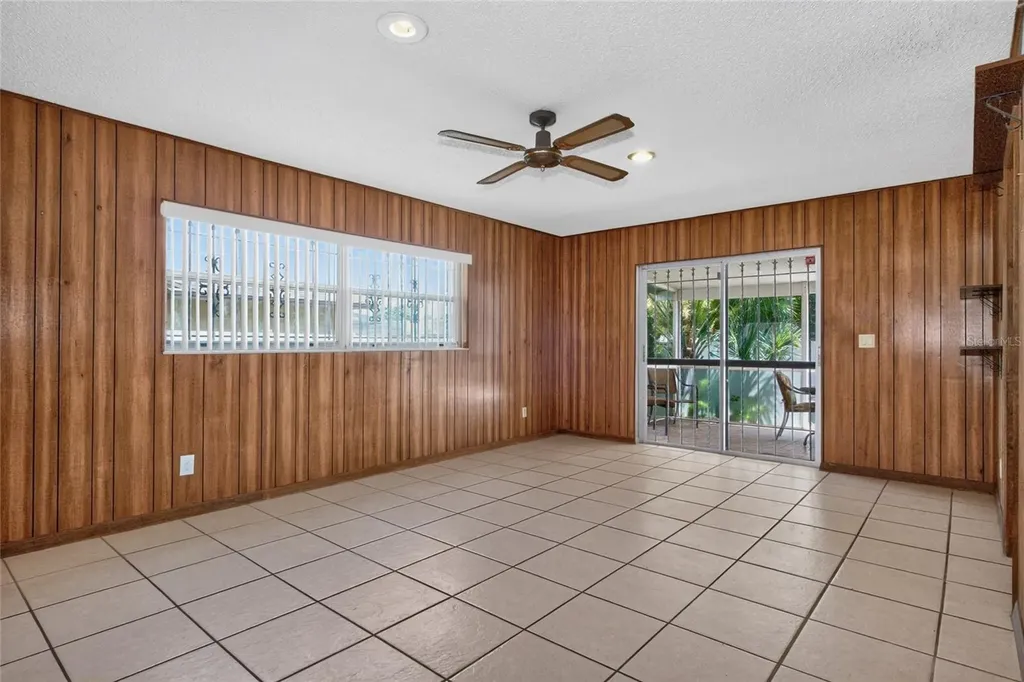 3101 Buttercup Street Seffner FL 33584
