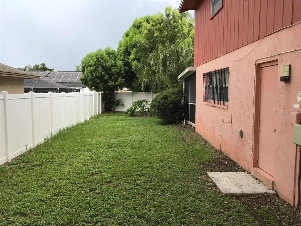 3101 Buttercup Street Seffner FL 33584