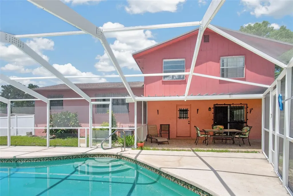 3101 Buttercup Street Seffner FL 33584
