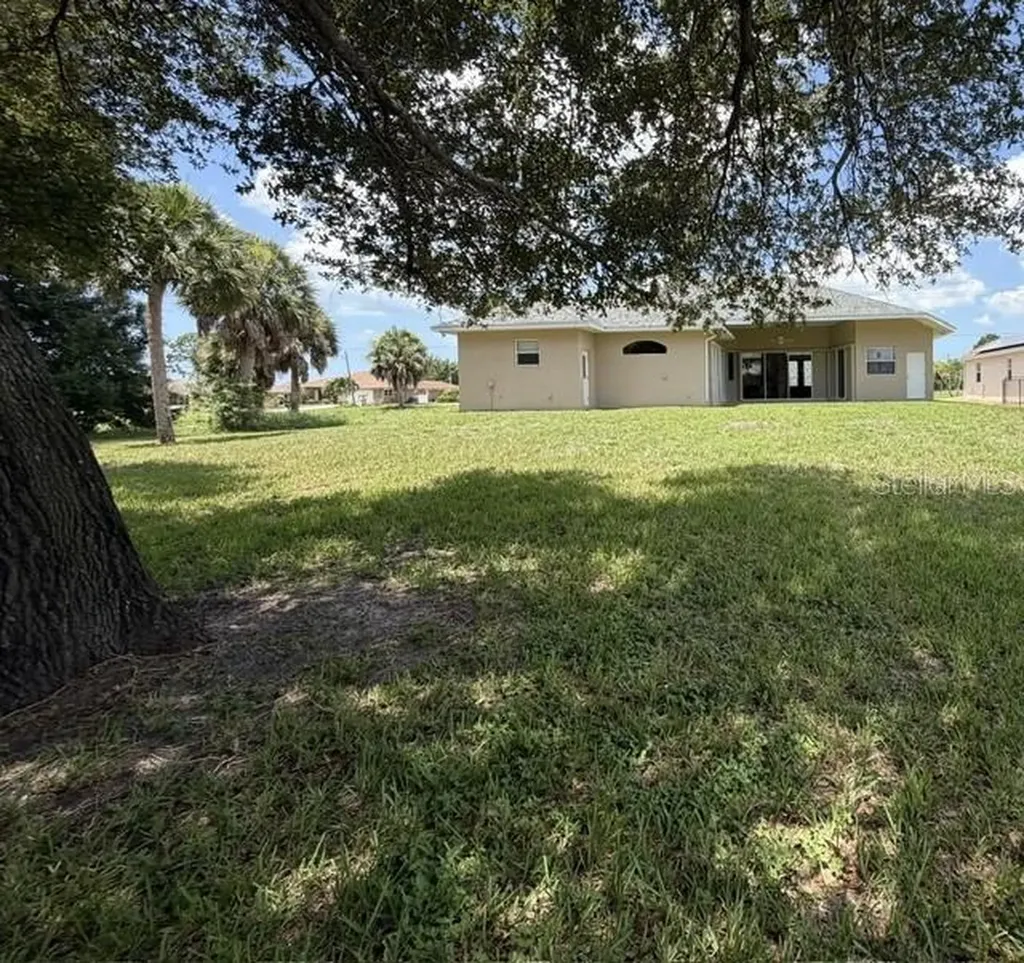857 Boundary Boulevard Rotonda West FL 33947