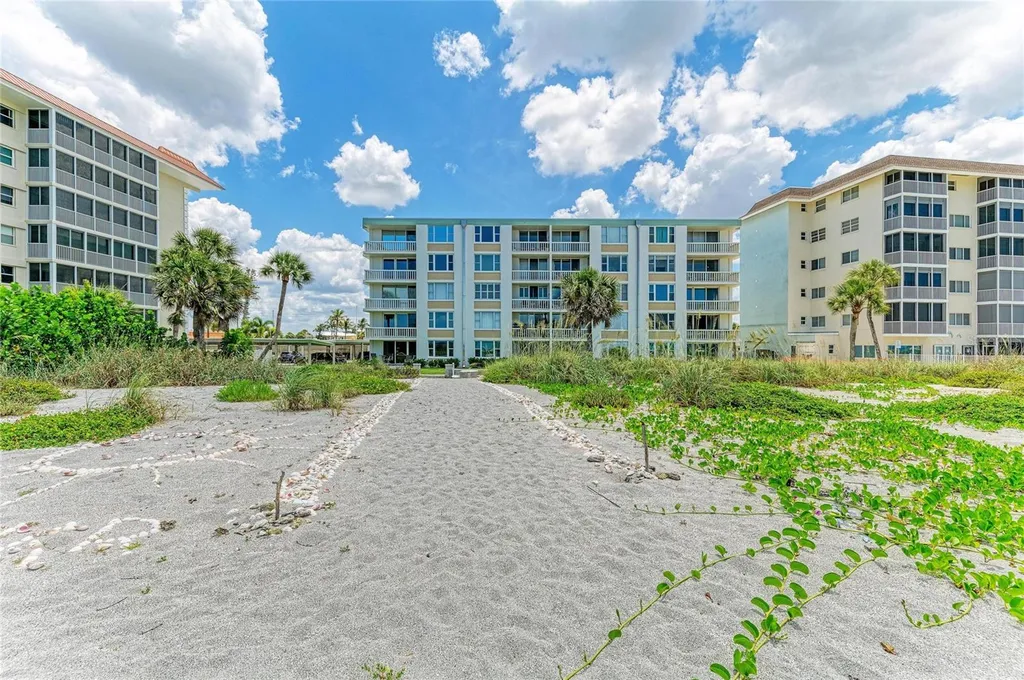 1100 Tarpon Center Drive Venice FL 34285