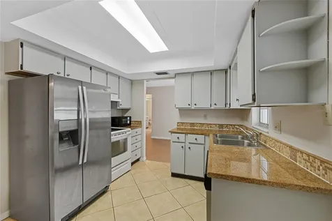 125 N Rhodes Street Mount Dora FL 32757