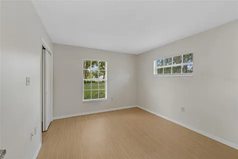 125 N Rhodes Street Mount Dora FL 32757