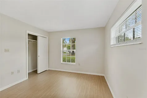125 N Rhodes Street Mount Dora FL 32757