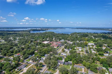 125 N Rhodes Street Mount Dora FL 32757