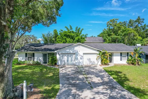 125 N Rhodes Street Mount Dora FL 32757