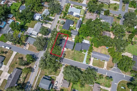 125 N Rhodes Street Mount Dora FL 32757