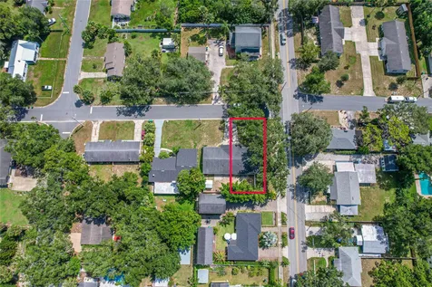 125 N Rhodes Street Mount Dora FL 32757