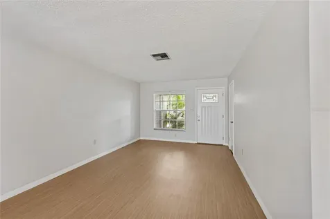 125 N Rhodes Street Mount Dora FL 32757