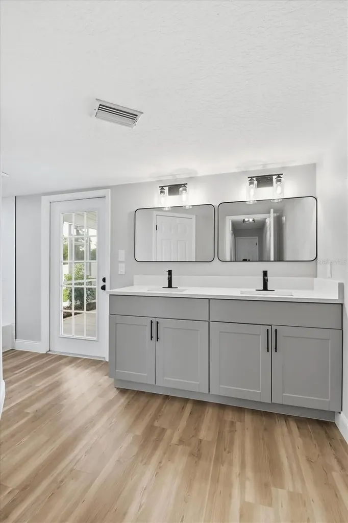 9642 Elgin Boulevard Spring Hill FL 34606