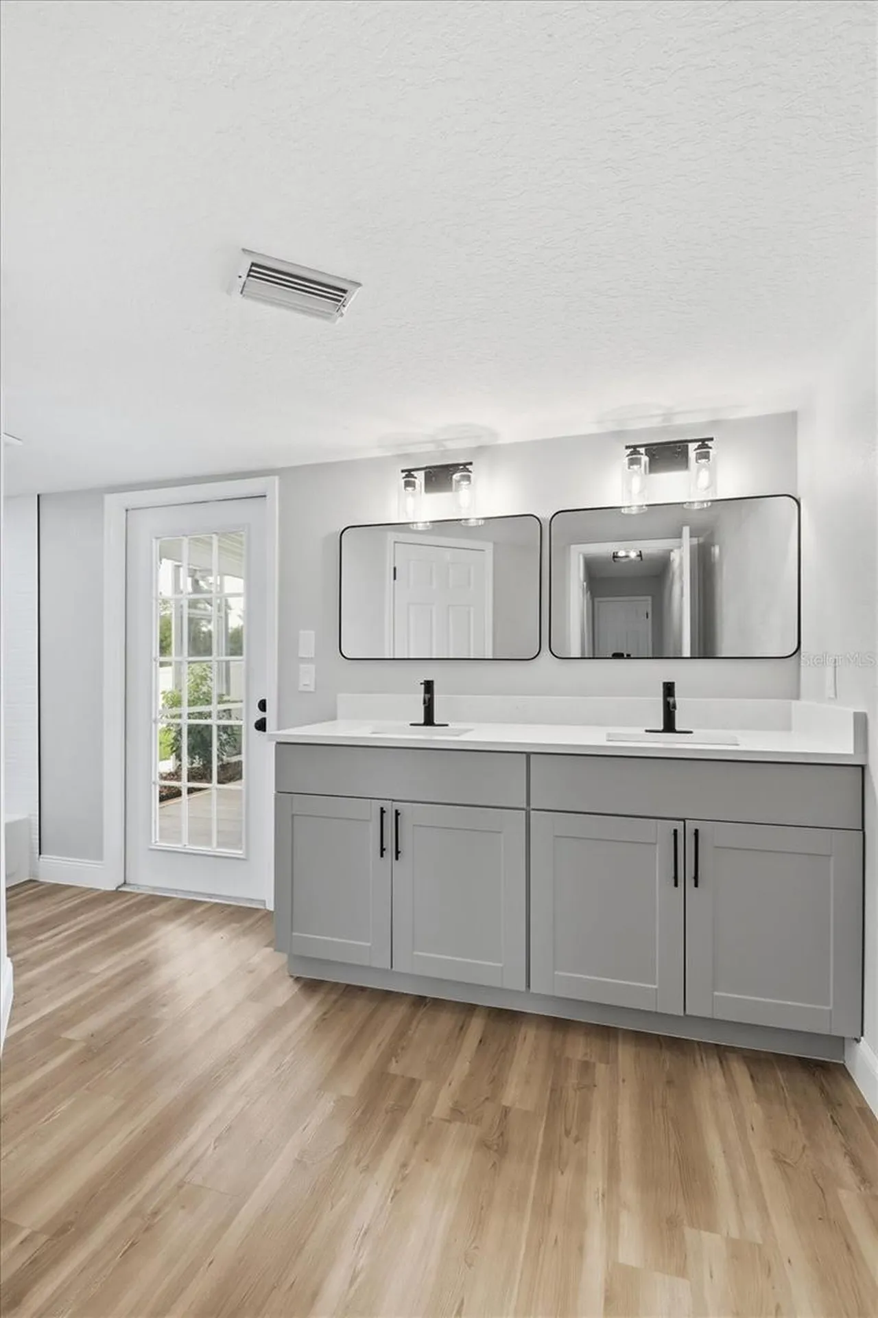 9642 Elgin Boulevard Spring Hill FL 34606
