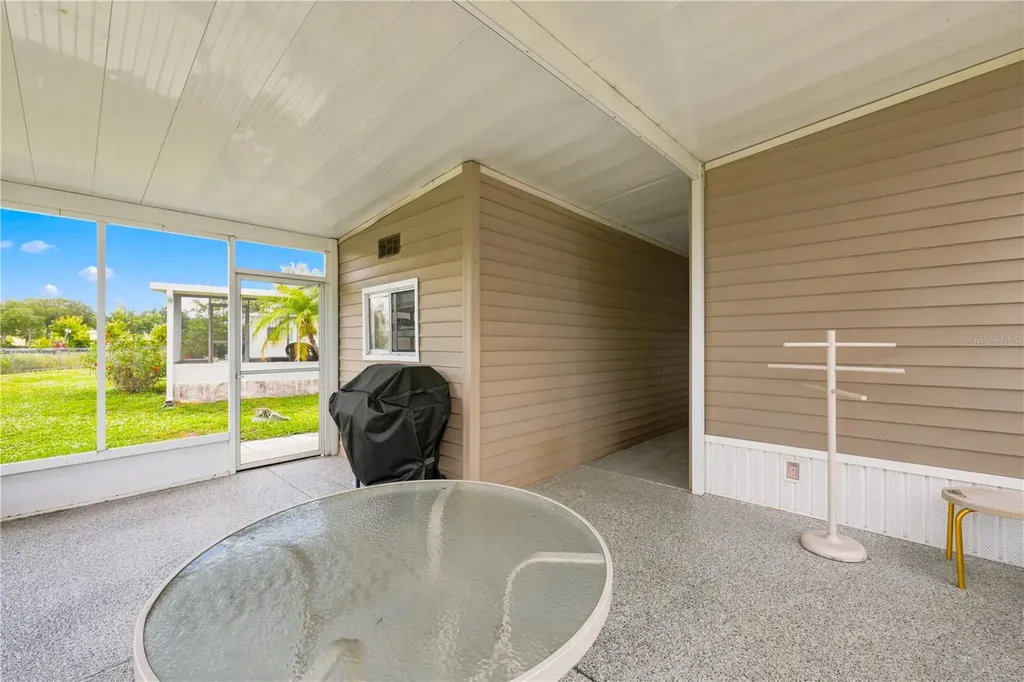 2100 Kings Highway Port Charlotte FL 33980