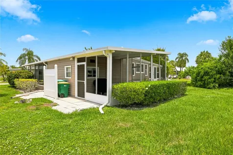 2100 Kings Highway Port Charlotte FL 33980