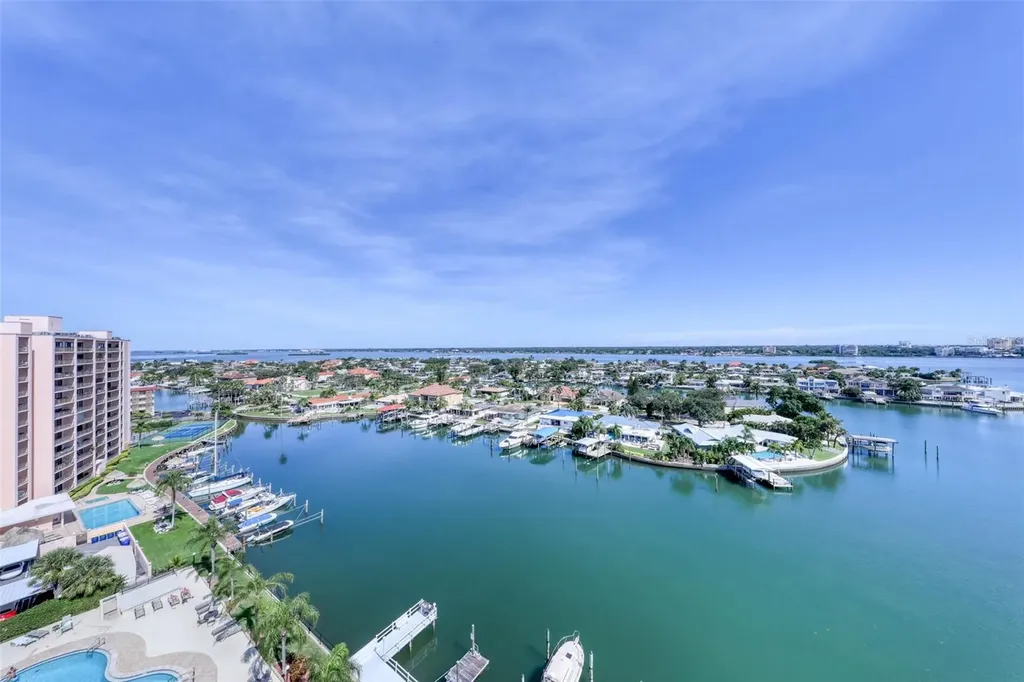31 Island Way Clearwater FL 33767