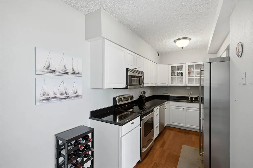 31 Island Way Clearwater FL 33767