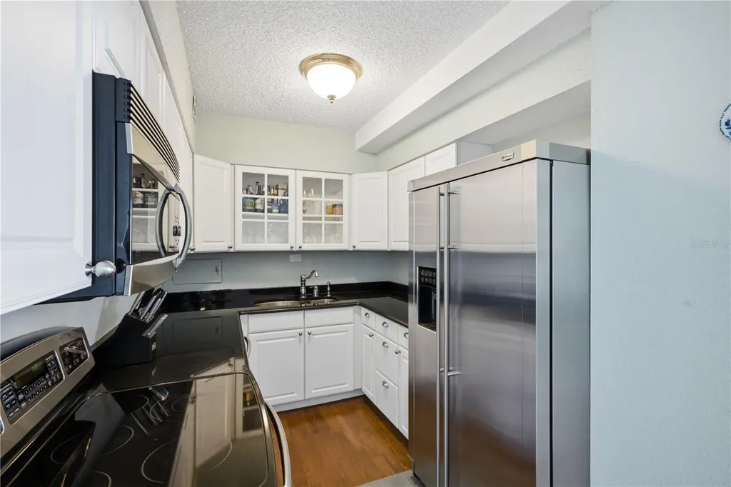 31 Island Way Clearwater FL 33767