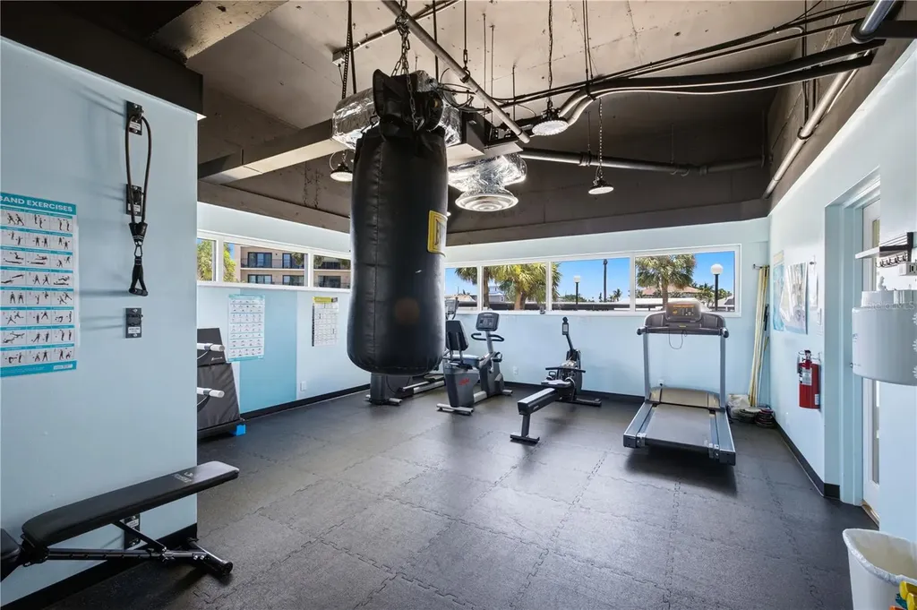 31 Island Way Clearwater FL 33767