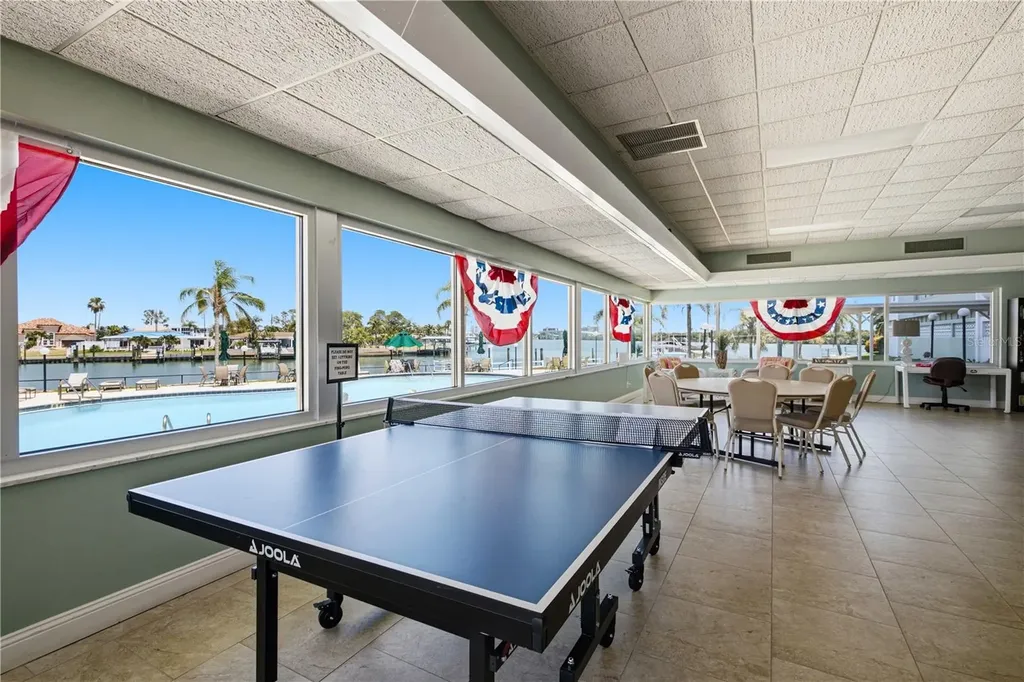 31 Island Way Clearwater FL 33767
