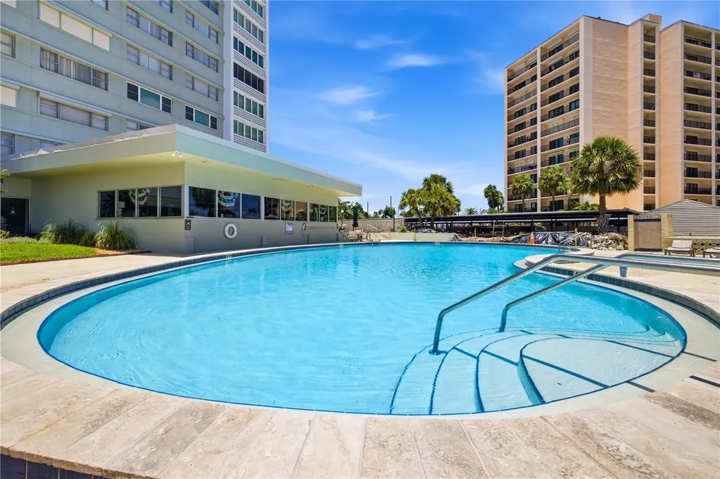 31 Island Way Clearwater FL 33767