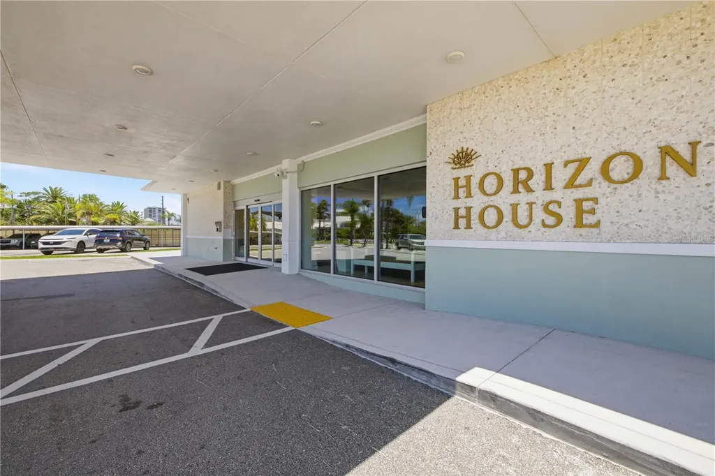 31 Island Way Clearwater FL 33767