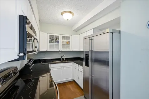 31 Island Way Clearwater FL 33767