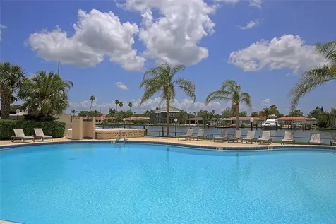 31 Island Way Clearwater FL 33767