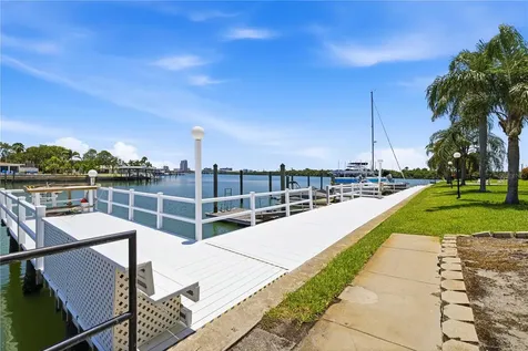 31 Island Way Clearwater FL 33767