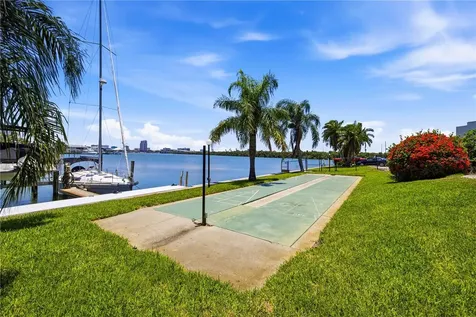 31 Island Way Clearwater FL 33767