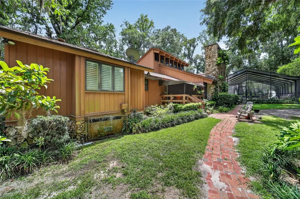 2411 SE 15th Street Ocala FL 34471