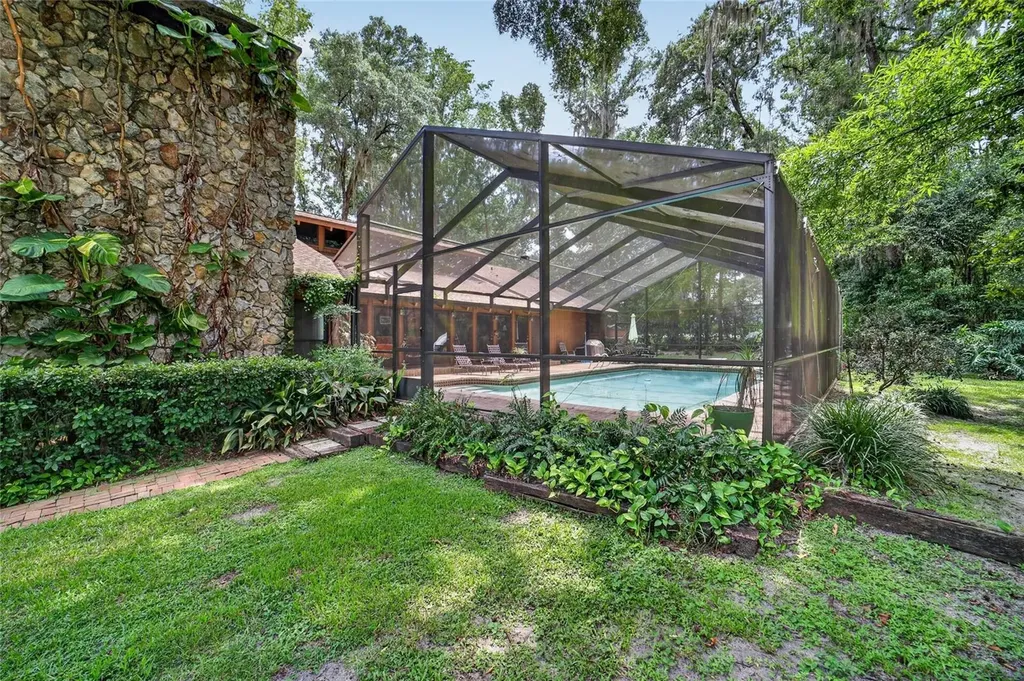 2411 SE 15th Street Ocala FL 34471