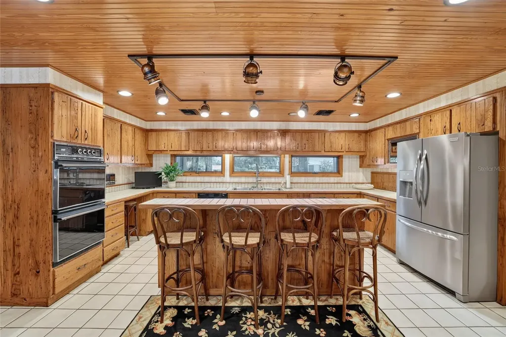 2411 SE 15th Street Ocala FL 34471