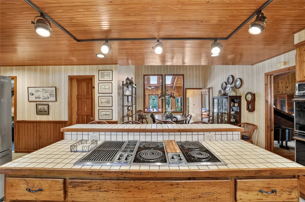 2411 SE 15th Street Ocala FL 34471